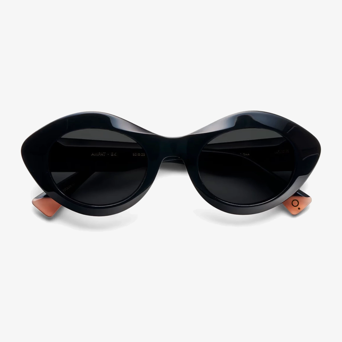 AMPAT BLACK